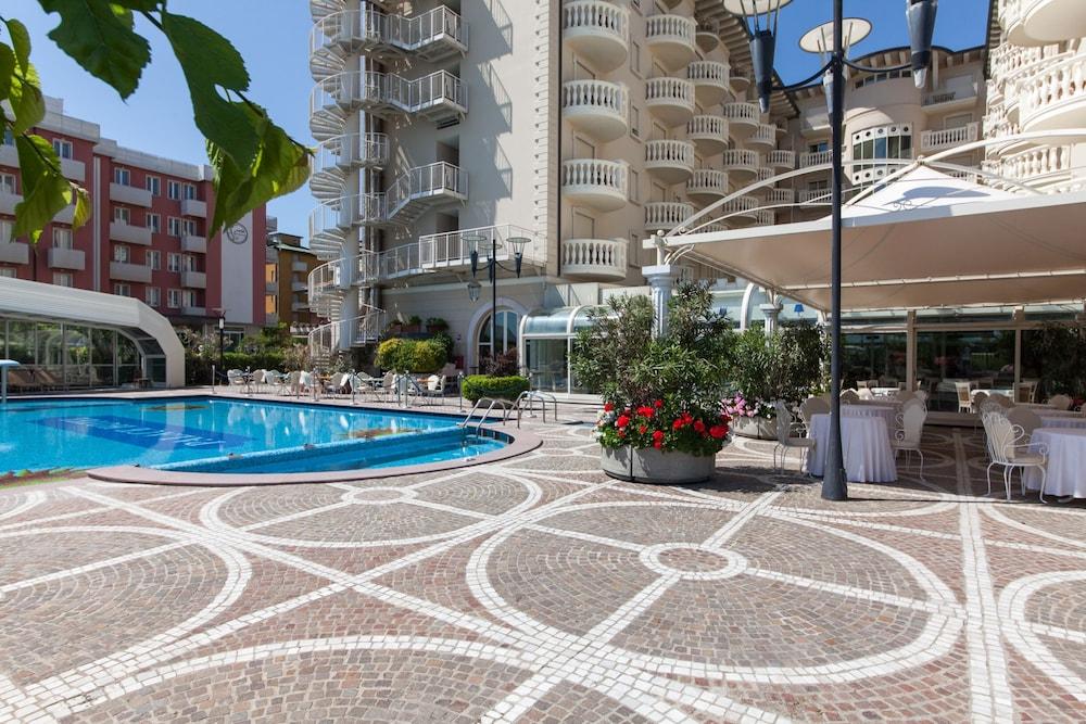 Palace Hotel Milano Marittima Exterior photo