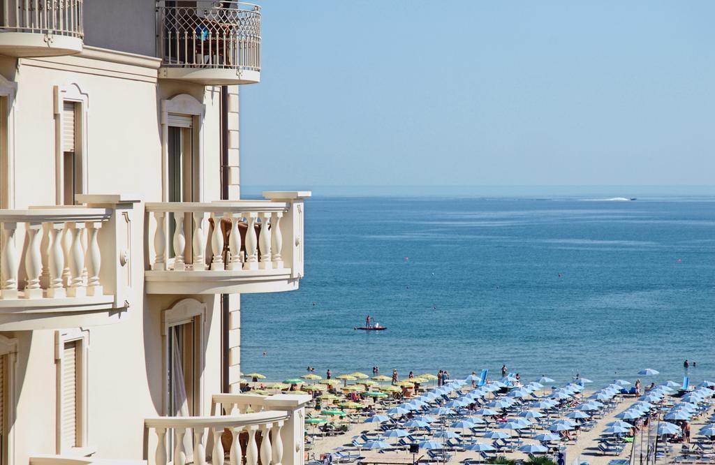 Palace Hotel Milano Marittima Exterior photo