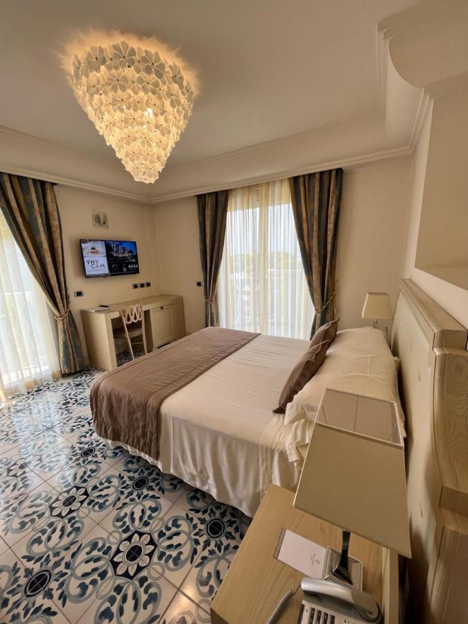 Palace Hotel Milano Marittima Exterior photo