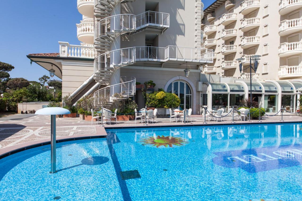 Palace Hotel Milano Marittima Exterior photo