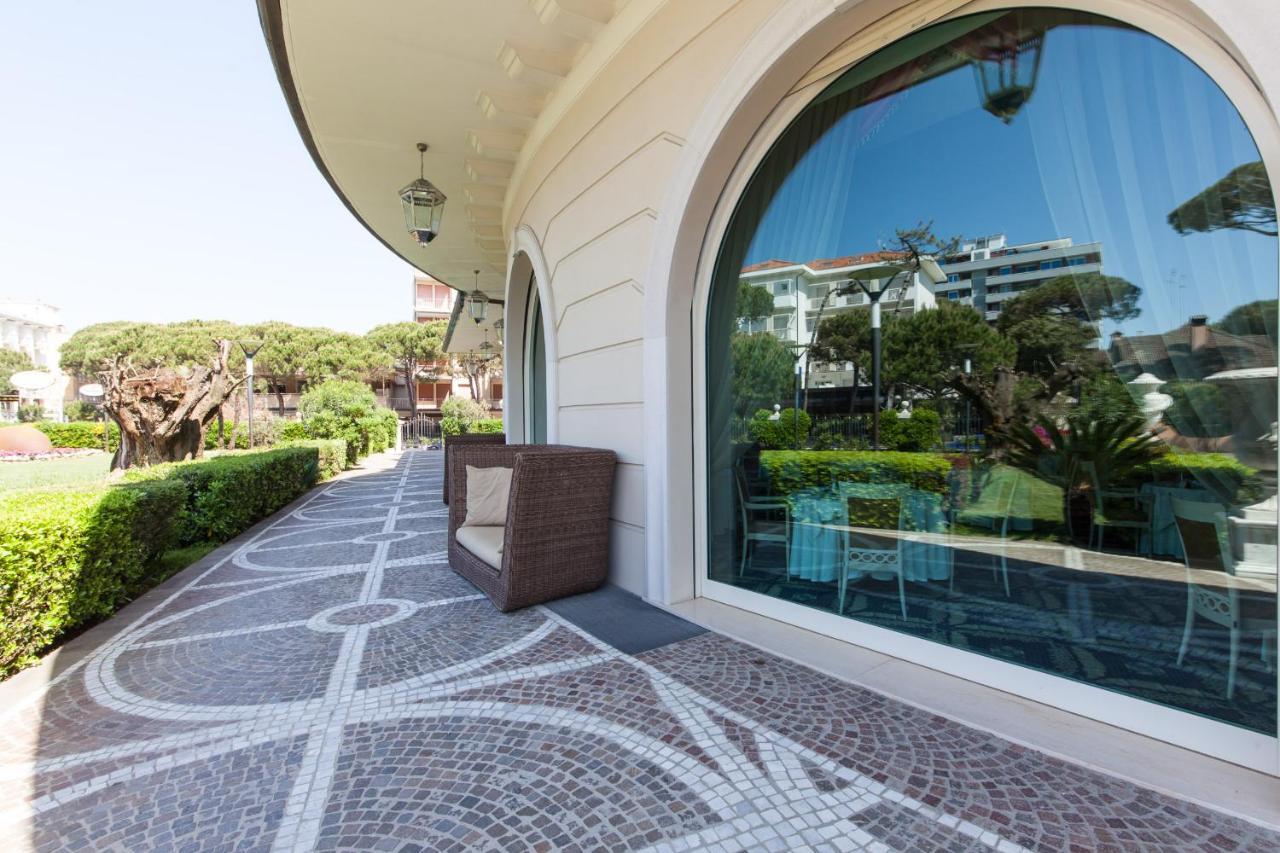 Palace Hotel Milano Marittima Exterior photo